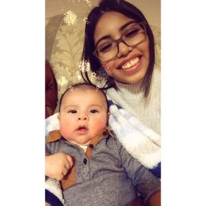 Meet your Posher, Valeria